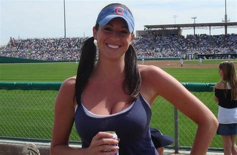 Top 10 Hottest Female Sportscasters Photos Theinfong