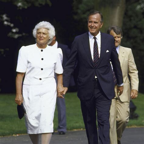 Barbara Bush And George H W Bush Their Love Story In Photos