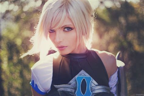 League Of Legends Riven 03 By Beethy On Deviantart Best Cosplay