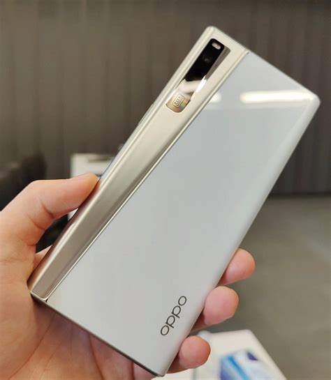The find x features a different design from traditional smartphones. World's first folding screen smartphone - Oppo X 2021 ...
