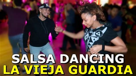 Salsa Dancing In New York City 2018 Youtube
