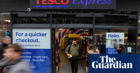 Tesco Opens Cashless Store In Central London Tesco The Guardian