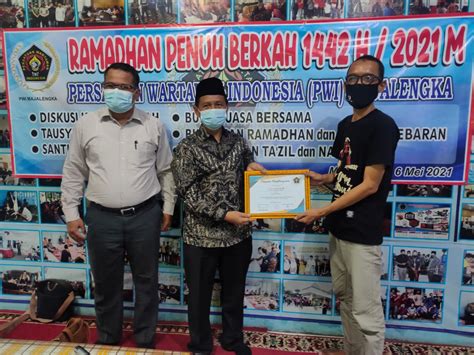 Check spelling or type a new query. 10 Hari Terakhir Bulan Ramadhan, PWI Santuni Anak Yatim ...