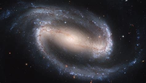 The Beautiful Barred Spiral Galaxy Ngc 1300 Space