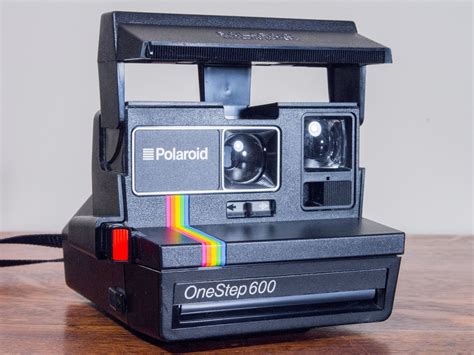 Check Out The Polaroid Onestep 600 Polaroid Onestep Film Camera