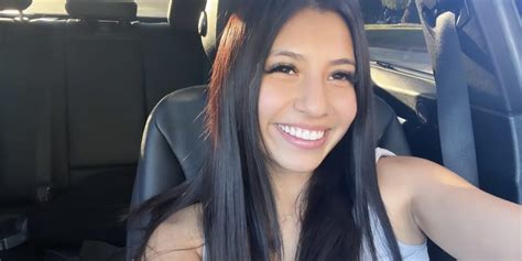 Looking For A Roommate Valerie 23 Years Female Camarillo Ventura