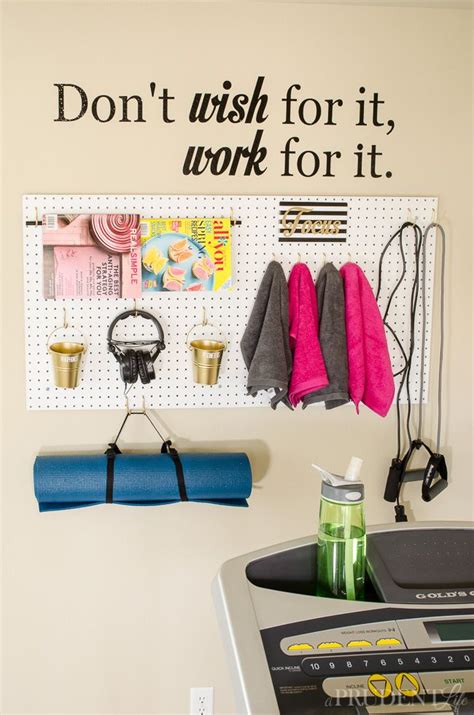 Look inside the blog for amazing workout room decorating ideas that feel like a real gym at home. Organized Home Gym {How to Turn a Corner to a Mini-Gym ...
