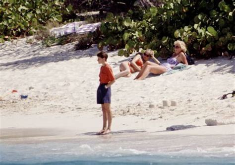 Lady Diana Souvent Nue Dans Son Jardin Cette Habitude D Plaisait La