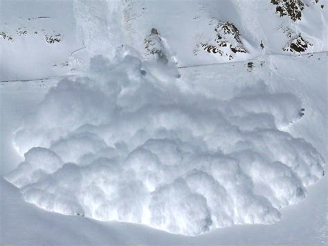 Avalanche Warning Issued For Washington After Persistent Snowfall