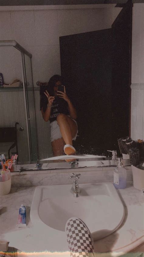 Foto No Banheiro Insta Juliaguima Instagram Editing Instagram Blog