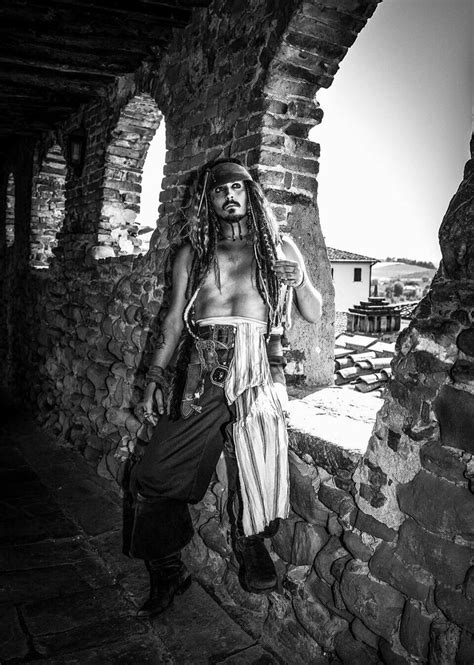 Johnny Depp As Jack Sparrow Pirate Life Barnabas Collins Johnny Depp