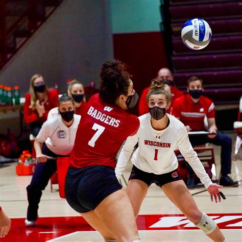 Volleyball Ncaa Tournament Preview As Wisconsin Searches For The Coveted National Championship