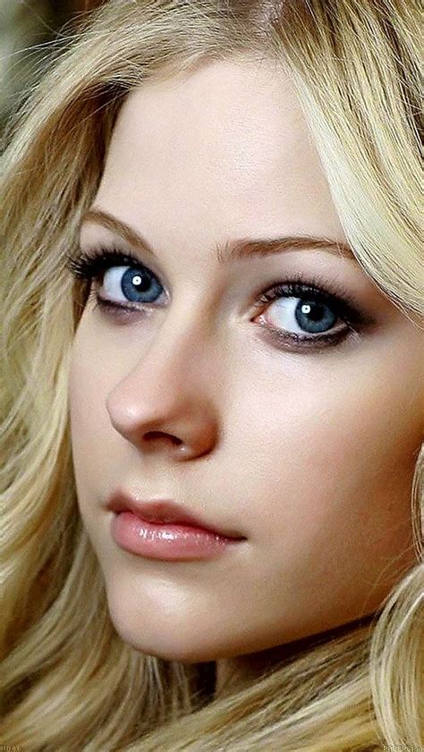 Pin By Carlos Morales On Avril Lavigne Beautiful Girl Face Avril