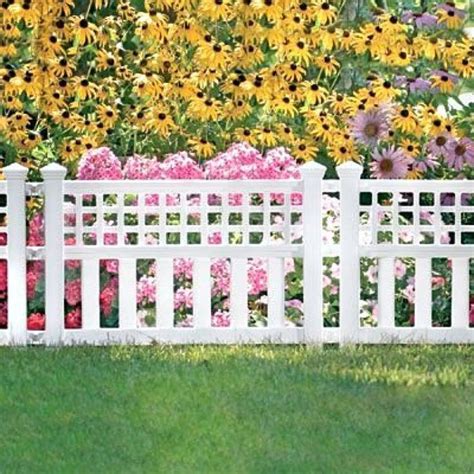 Garden border fencing need difficult to cut and make clear separation between garden and lawn edge. 20+ Awesome Garden Border Fence Wood Ideas | White garden ...