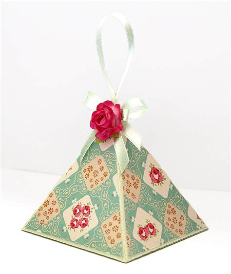 Download Pyramid Box - Free Cut File
