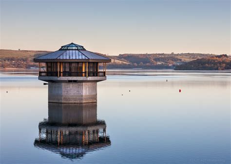 Carsington Water Reservoir In Derbyshire Uk 2048 X 1462 Derbyshire