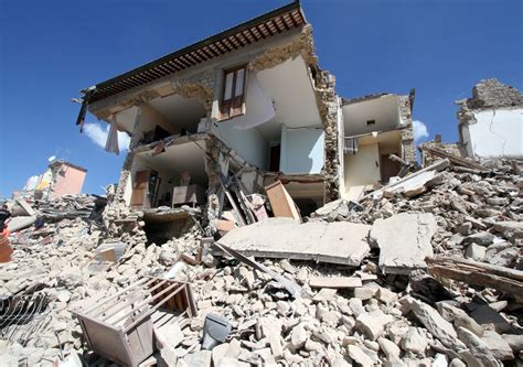 Los terremotos en el salvador de 2001 fueron dos fuertes movimientos telúricos que se registraron en el salvador el 13 de enero y el 13 de febrero de 2001. Terremotos en el Mediterráneo, ¿cuántos hay y qué peligro ...
