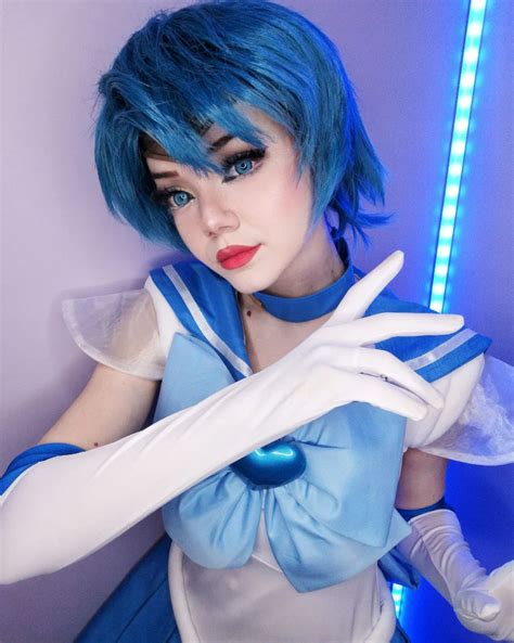 sailor mercury comes to brighten up your weekend with this great cosplay pledge times