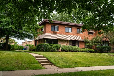 Condos for sale in Mount Prospect, Illinois | Mount Prospect MLS | Mount Prospect Real Estate