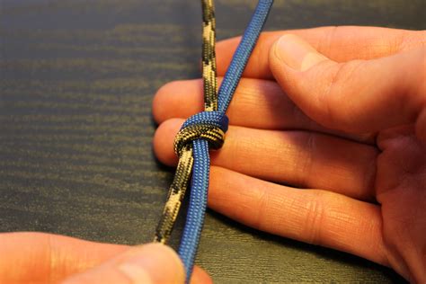 The king cobra design looks. How to: Make a Snake Knot Lanyard for Your Knife - The Knife Blog