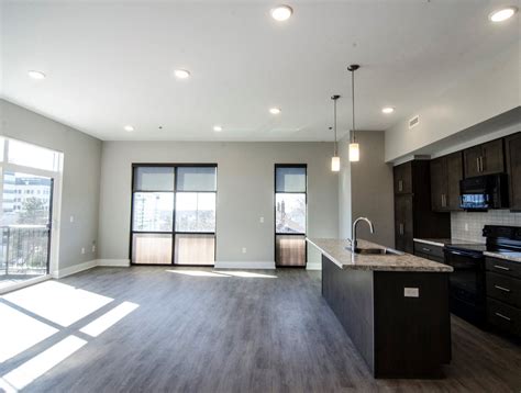 Gateway at Belknap Apartments | Downtown Grand Rapids Apartments