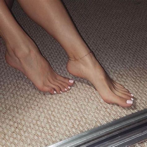 Pin On Sexy Bare Feet
