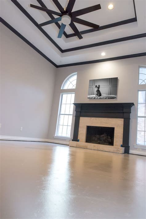 Black Crown Molding Makes A Major Impact Home Decor And Home