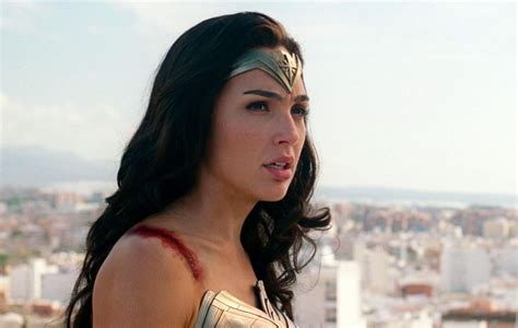 Gal Gadot Reveals This About Justice League Director Joss Whedon