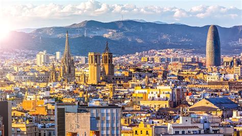 Fc barcelona ∞ фк барселона. Etihad to add Barcelona route - Business Traveller