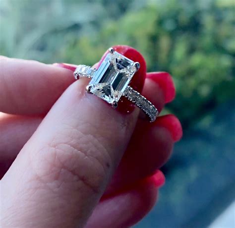 Emerald Cut Engagement Rings What You Need To Know Raymond Lee Jewelers