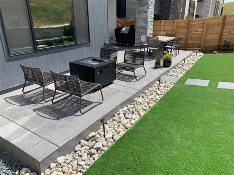The quality of our artificial grass means it does not require antiquated procedures such as sand infill which only seeks to block the drainage holes, retain pet smells and give you mucky feet. Artificial Grass Installation | Turf Grass | Artificial ...