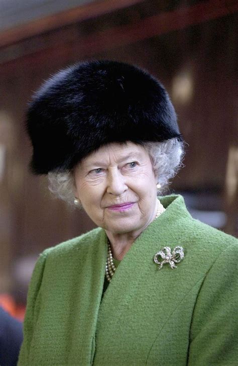 The Queen Has Ruled Out Real Fur From Her Future Wardrobe Now To Love