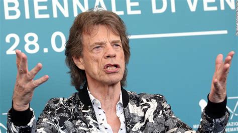 Mick Jagger Festeja El Fin Del Confinamiento En El Reino Unido Con Una