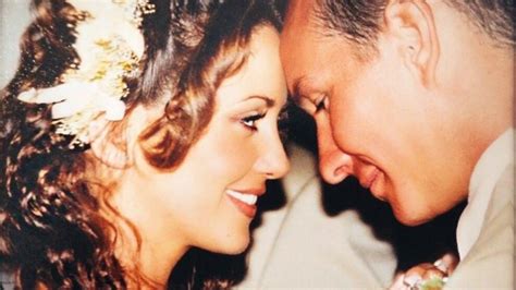 Andrea legarreta y erik rubín lleva muchos años de casados, pero no han estado ajenos a los escándolos (foto: Andrea Legarreta celebra aniversario de bodas con inéditas fotos | EL DEBATE