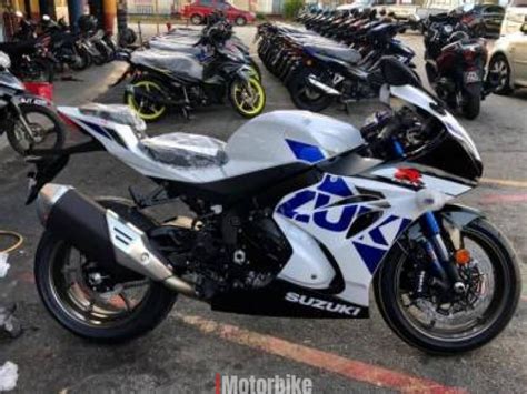 Suzuki bangladesh is one of the most popular motorcycle companies in our country (source). 2020 Suzuki GSXR1000R GSXR "MO" Race . r1 r6 cbr | New ...