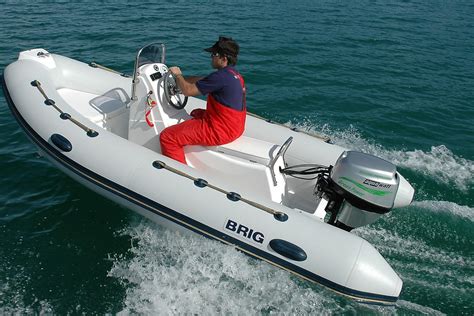 The 30 Hp Aquawatt The Worlds Most Powerful Electric Outboard Motor