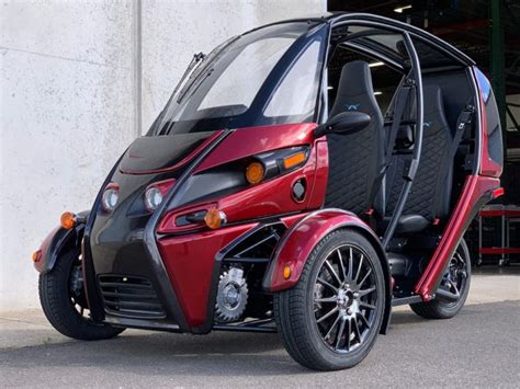 Arcimoto Starts Delivering Its Most Affordable Fun Utility Vehicle