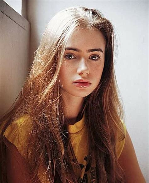 Lily Collins Actressmodelbeautifulgirlyounger Lily Collins