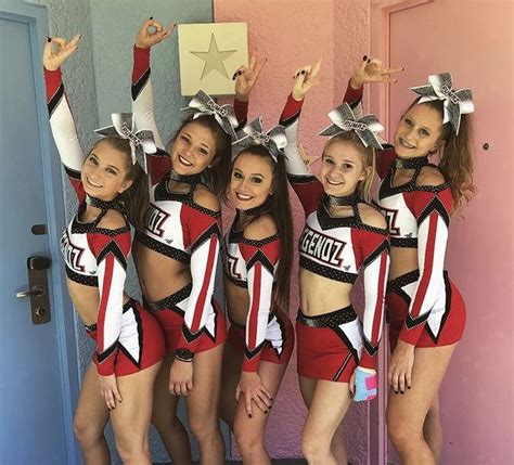 Pin By Storm Norman On Cheerleading Cheer Outfits Cheer Picture