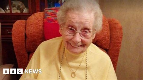 Wakefield Womans Delight After 100th Birthday Response Bbc News