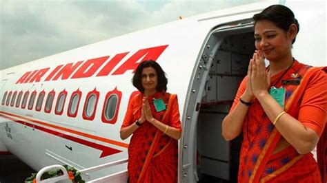 Air India Air Hostess Falls Off Plane At Mumbai Airport India Post News Paper