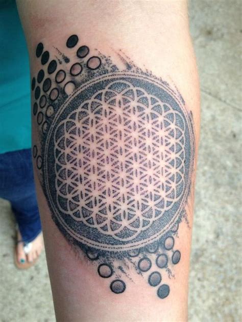 Flower Of Life Tattoo Discover The Beauty And The Meaning With These
