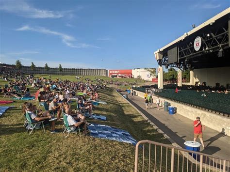 Dallas Dos Equis Pavilion Hawks Mega Lawn Pass For Summer Concerts
