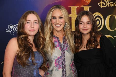 The Carrie Clan Who Are Sarah Jessica Parkers Twin Daughters