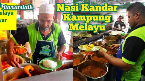 It was late morning, so we were able to find a table inside. 有名好吃的扁担咖喱饭 Throw Back Famous Nasi Kandar Kampung Melayu 2 ...