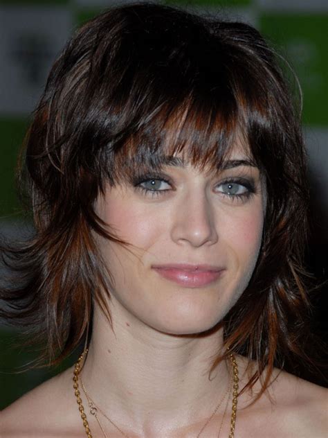 Lizzy Caplan Short Hair More Pics Of Lizzy Caplan Short Wavy Cut 19 Of 19 Short Hairstyles