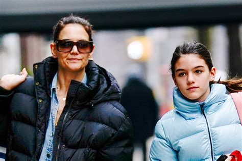suri cruise and katie holmes do mother daughter dressing in athleisure and simple sneakers