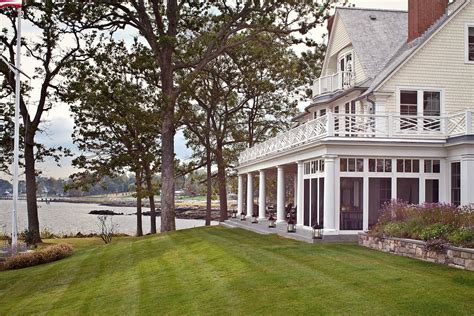 Lake Houses Exterior New England House