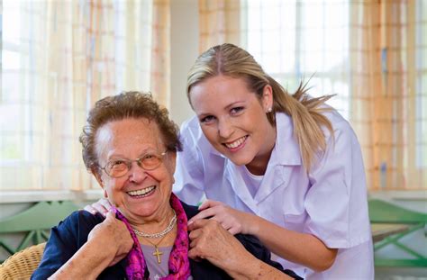 What Is Difference Between Assisted Living And Nursing Homes