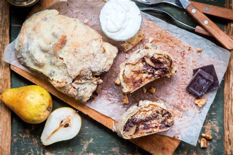 Strudel Pere E Cioccolato La Ricetta Facile Veloce E Golosa